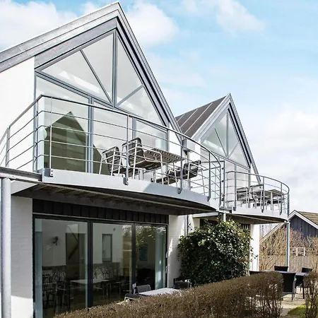 Holiday home 4 Star In Vaeggerlose *