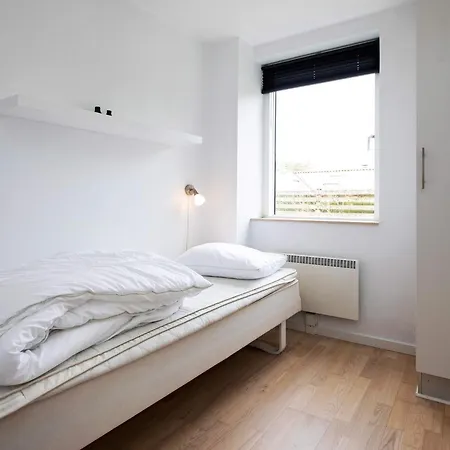 6 Person In Vaeggerlose-by Traum Bøtø By