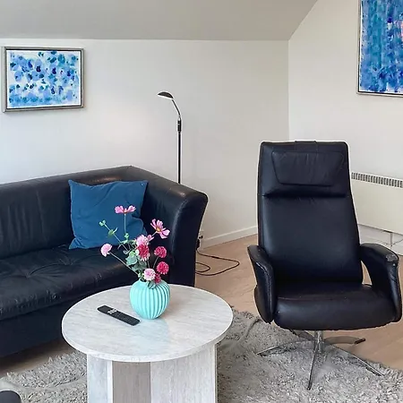 4 Star In Vaeggerlose Semesterbostad